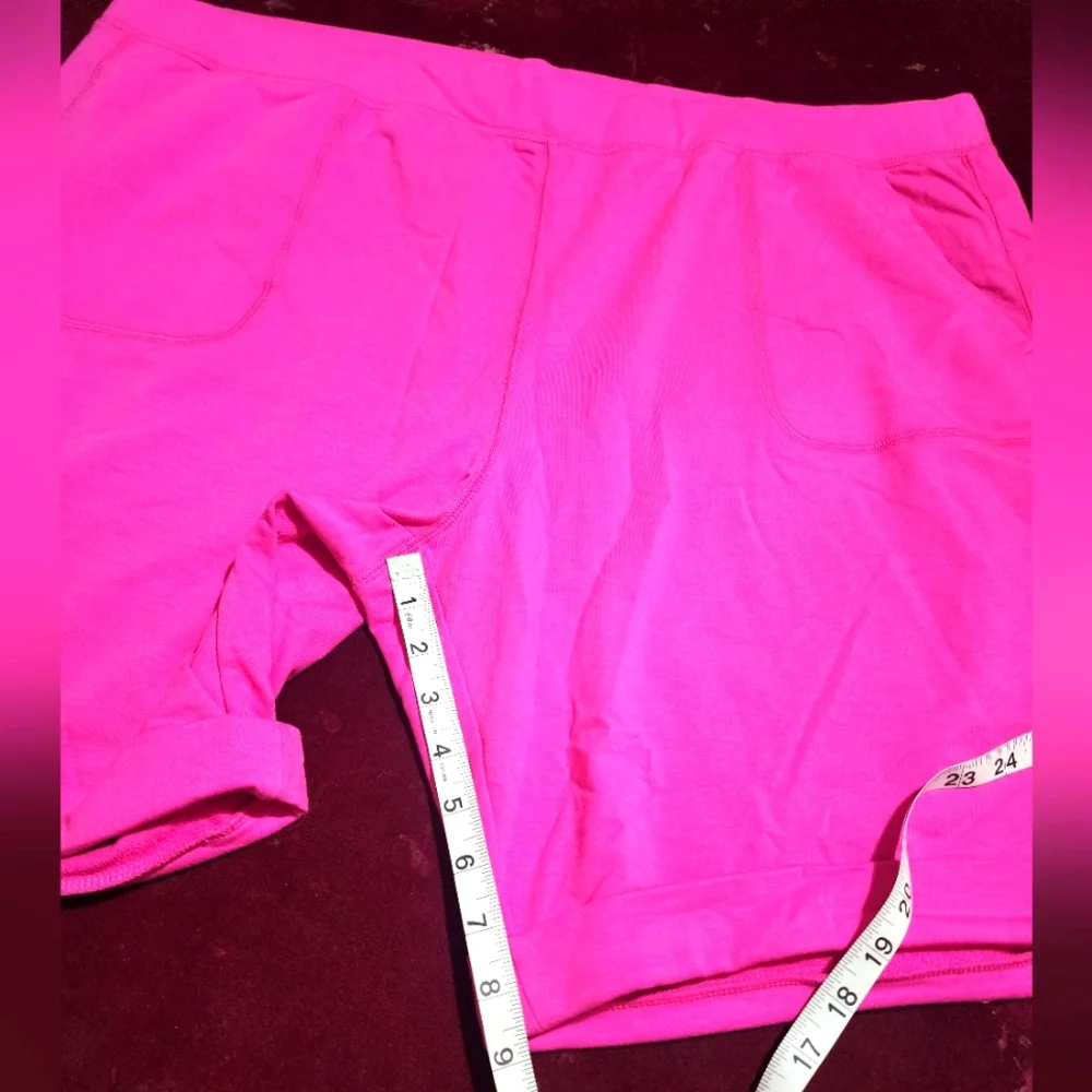 NWOT ... D & Co. Active Shorts - Picture 2 of 7